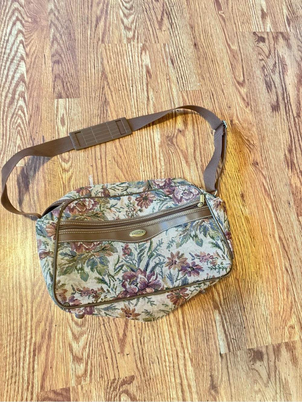 Floral Tapestry Crossbody Bag in Beige and Mauve